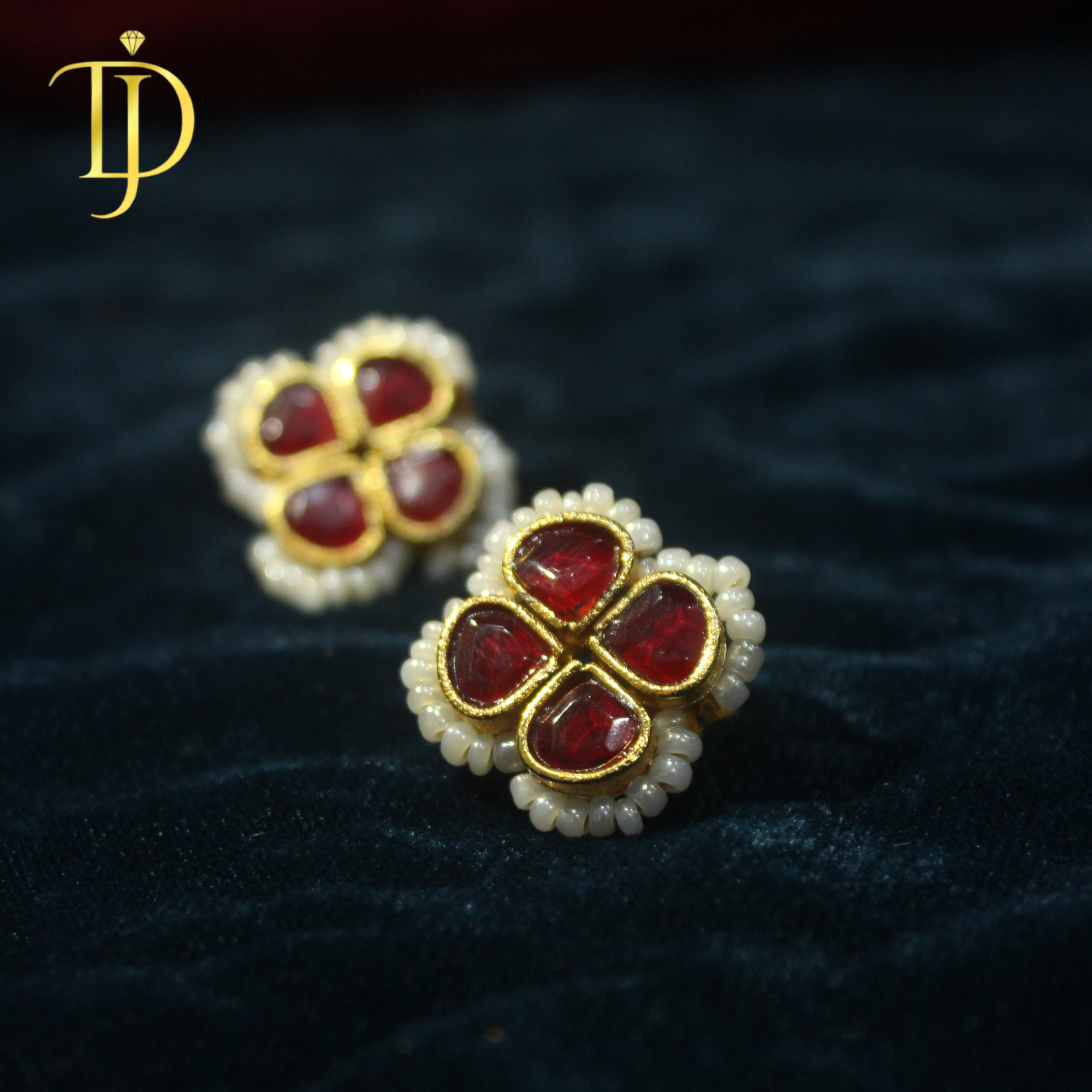 Premium Kundan Four-Petal Flower Studs - Elegant White Pearl Border Earrings
