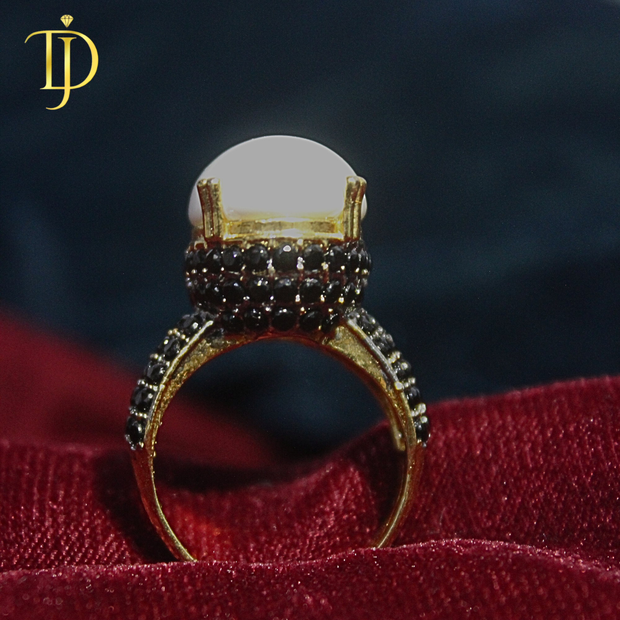 Luxury Gold Plated Statement Ring with Black Crystal Detailing & White Stone Top – Premium Designer Ring
