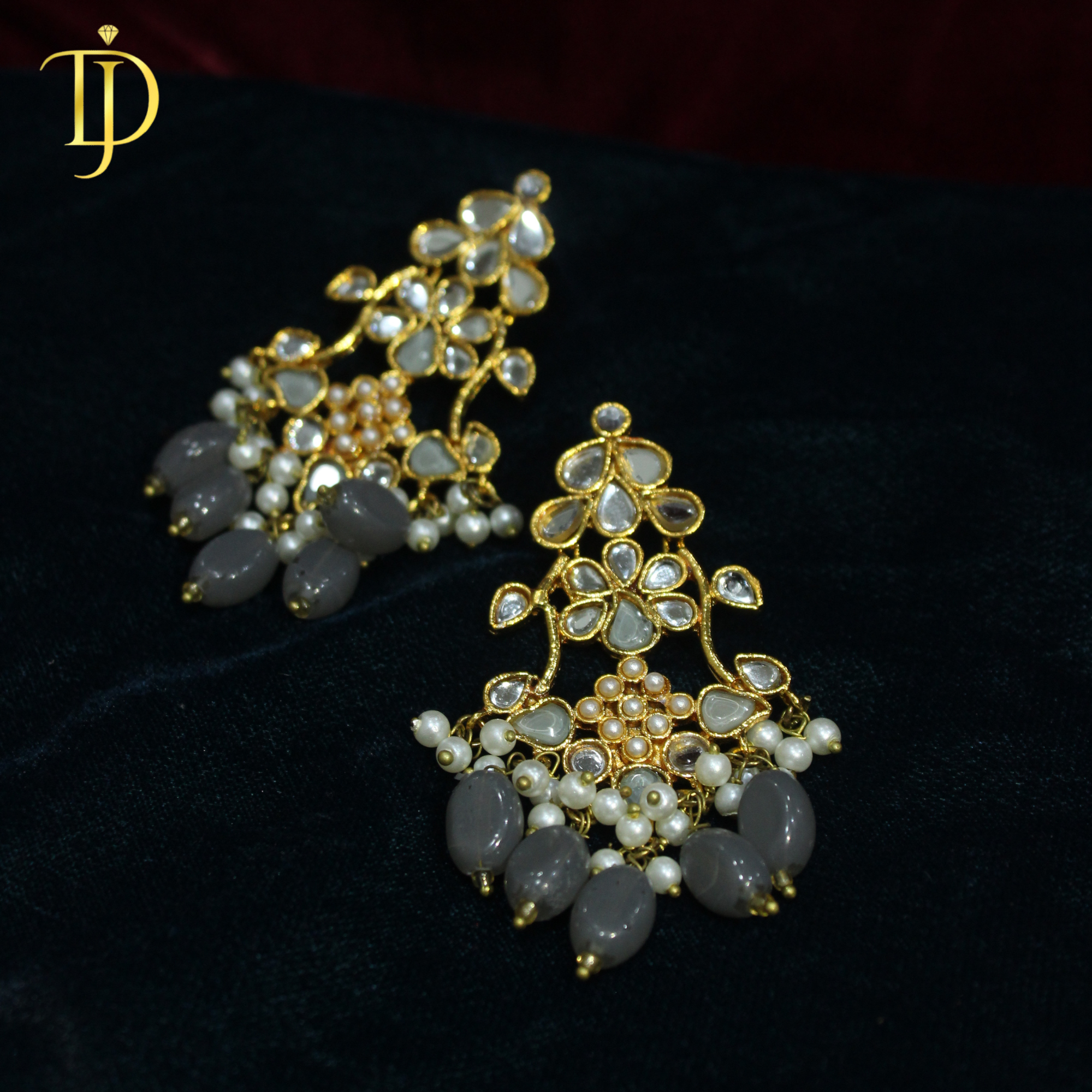 Jahanara Elegance Statement Earrings – Royal Timeless Charm