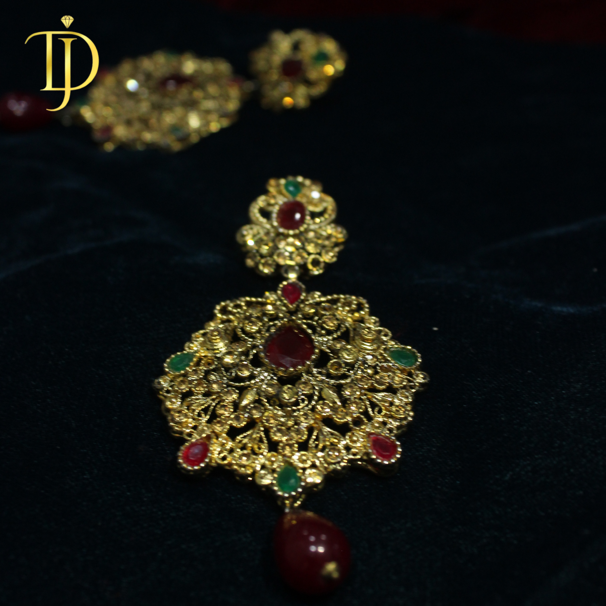 Noor-e-Zewar Traditional Drop Earrings