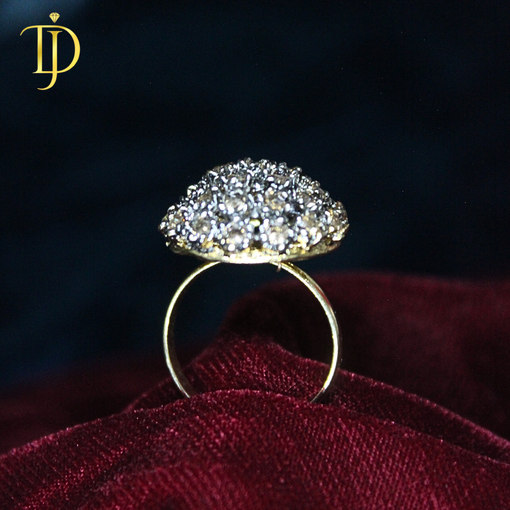 Luxury Gold Crystal Cluster Statement Ring for Women – Bold Party & Bridal Jewelry