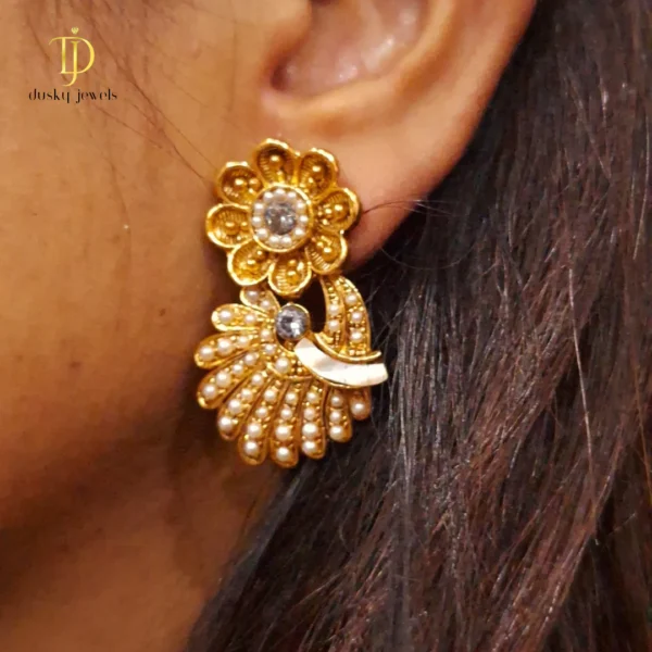 Flower Glow Golden Earrings - Image 2